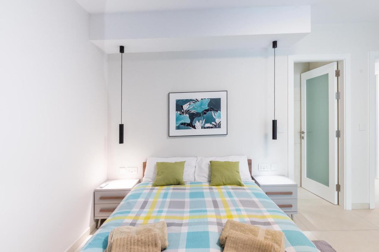 Seafront Luxury Apartment خليج سانت بول المظهر الخارجي الصورة